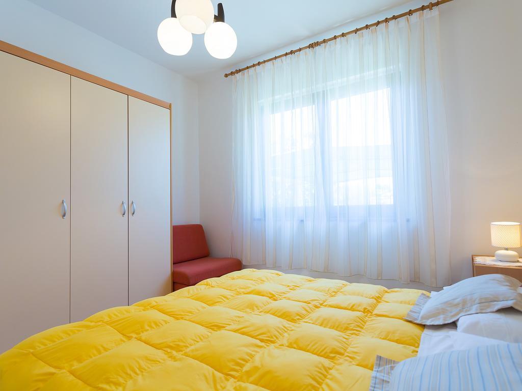 Apartments Graziella Poreč Exteriör bild