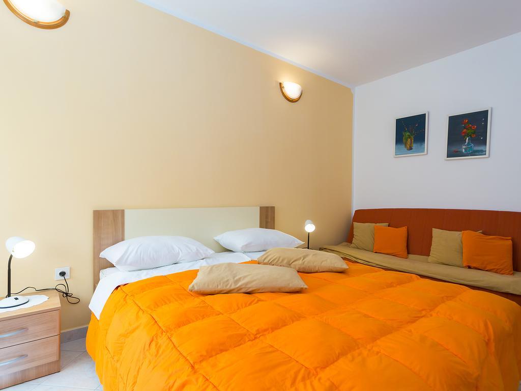 Apartments Graziella Poreč Exteriör bild
